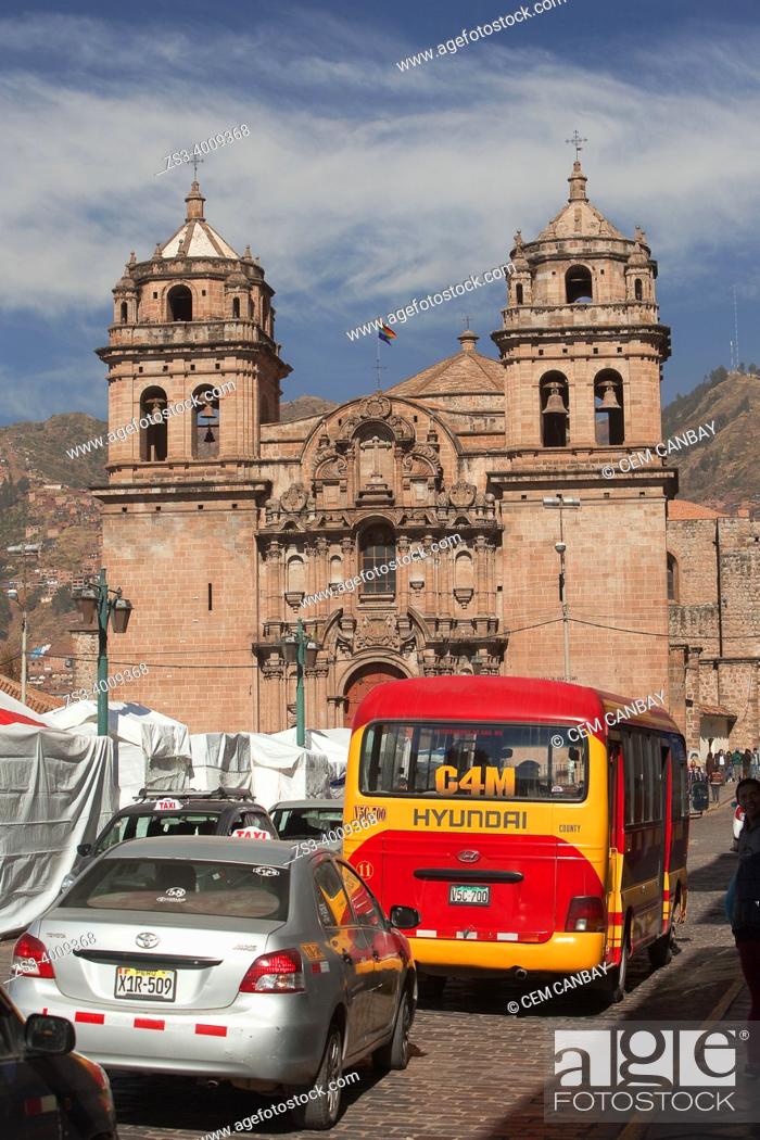 Photo de stock: View to the San Pedro Church-Templo De San Pedro at the historic center, Cusco, Cusco Province, Incas Sacred Valley, Peru, South America.
