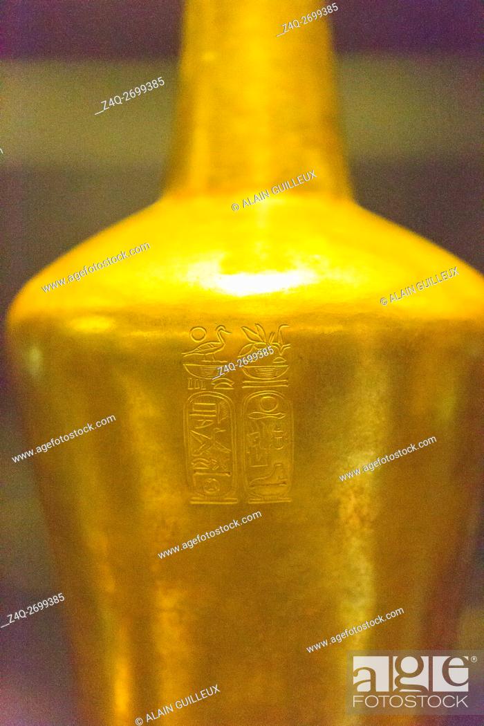 Stock Photo: Egypt, Cairo, Egyptian Museum, dishes found in the royal necropolis of Tanis, burial of Psusennes : Gold flask with cartouches of the king.