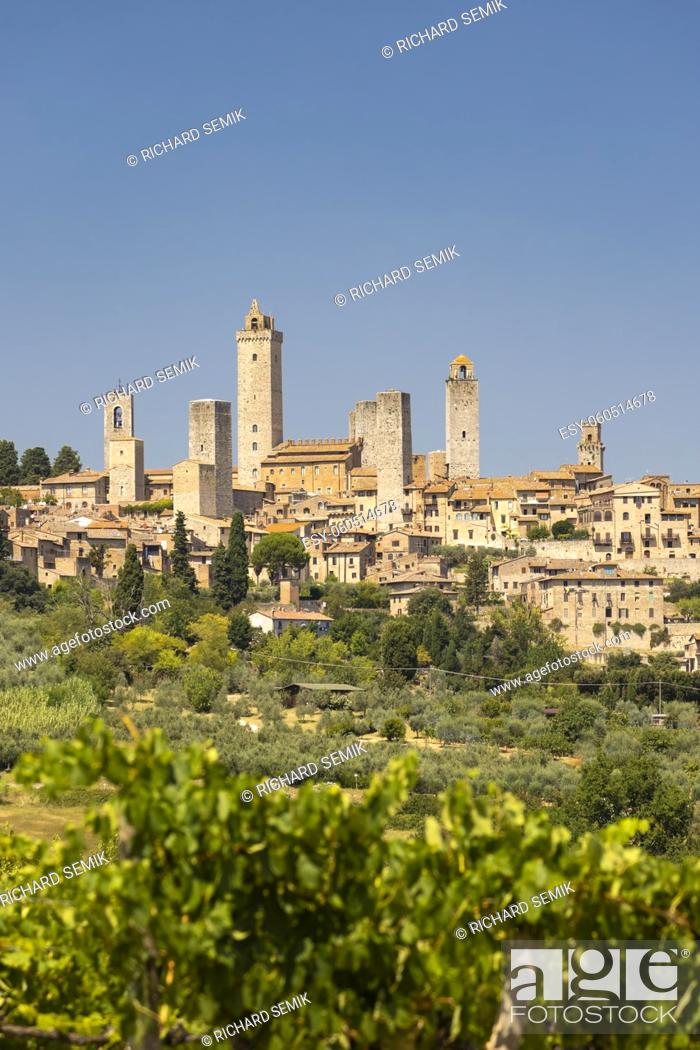 Stock Photo: San Gimignano, UNESCO site, Tuscany, Italy.