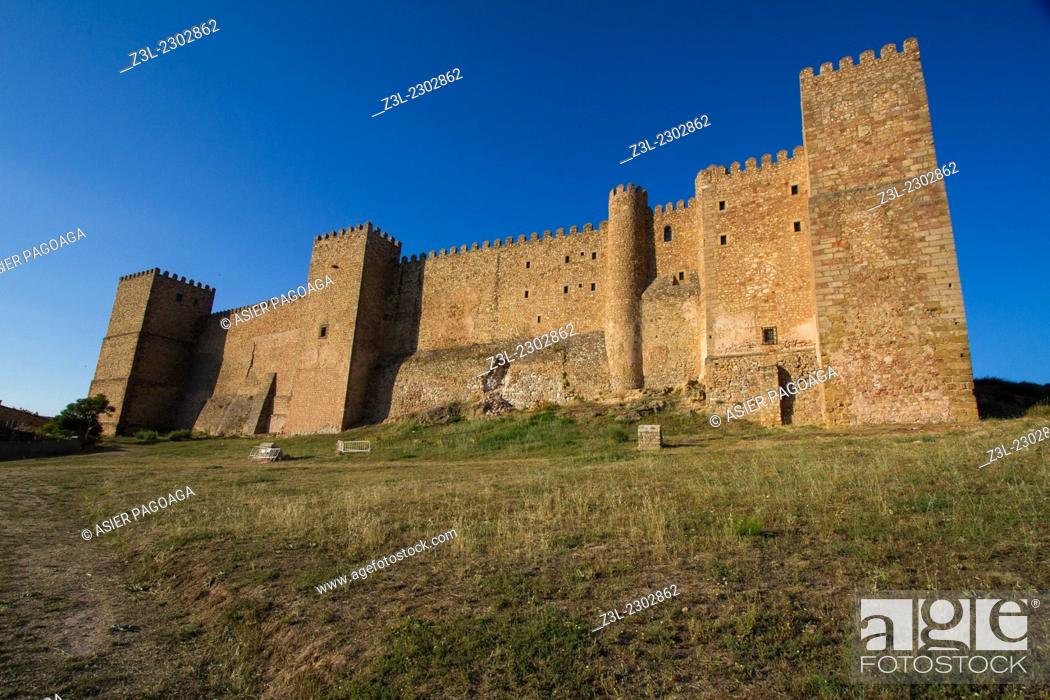 Stock Photo: Castle (now state-run hotel), Siguenza, Guadalajara, Castilla-La Mancha, Spain, Europe.