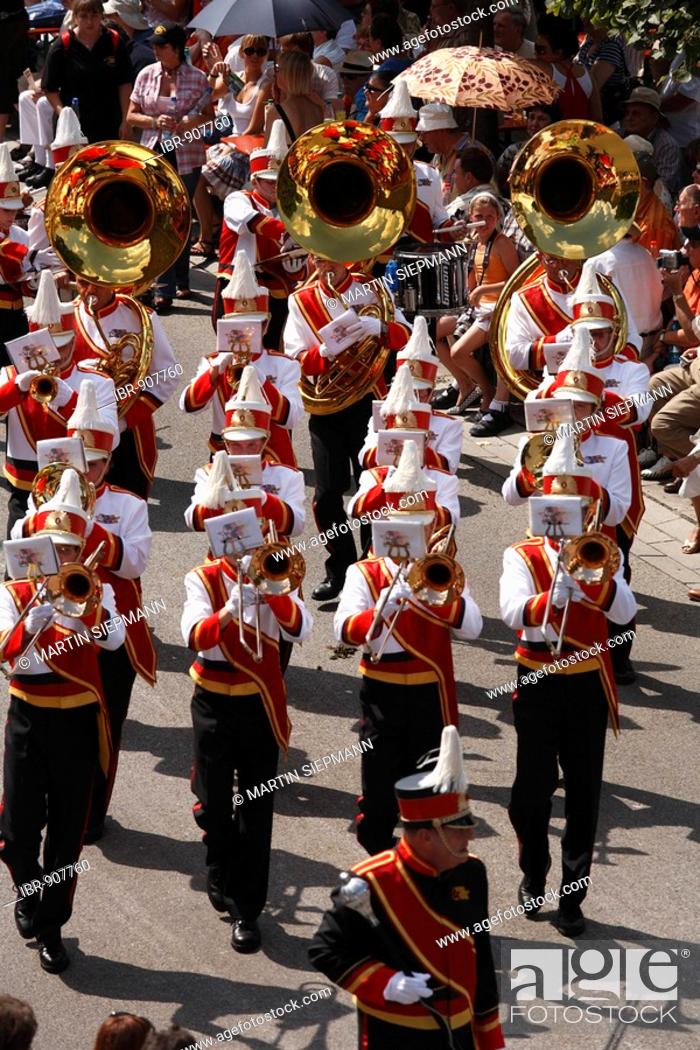 Stock Photo: Historical parade, 1. German marching band the Sound of Frankfurt, Rakoczi Festival, Bad Kissingen, Rhoen, Lower Franconia, Bavaria, Germany, Europe.