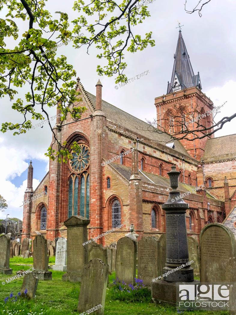 Stock Photo: Kirkwall, the capital of the Orkney Islands, part of the Northern Isles of Scotland.St. Magnus Cathedral in the center of Kirkwall.