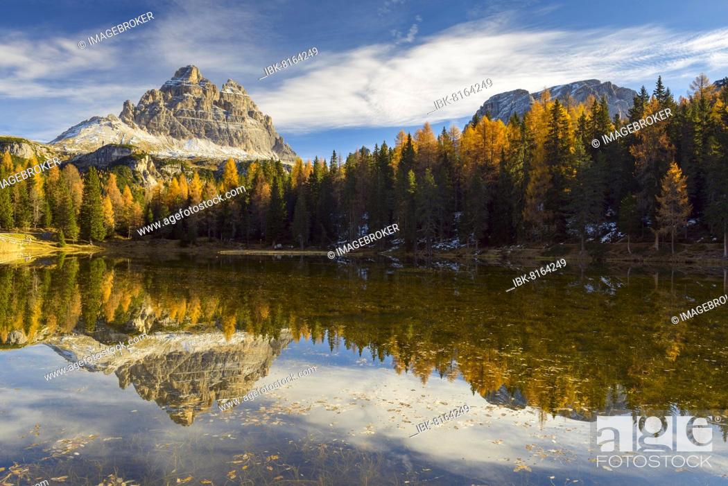 Stock Photo: Antorno lake towards Tre Cime di Lavaredo mountain reflected in lake, Drei Zinnen, Autumn, Cadore, Misurina, Belluno District, Veneto, Dolomites, Italy, Europe.