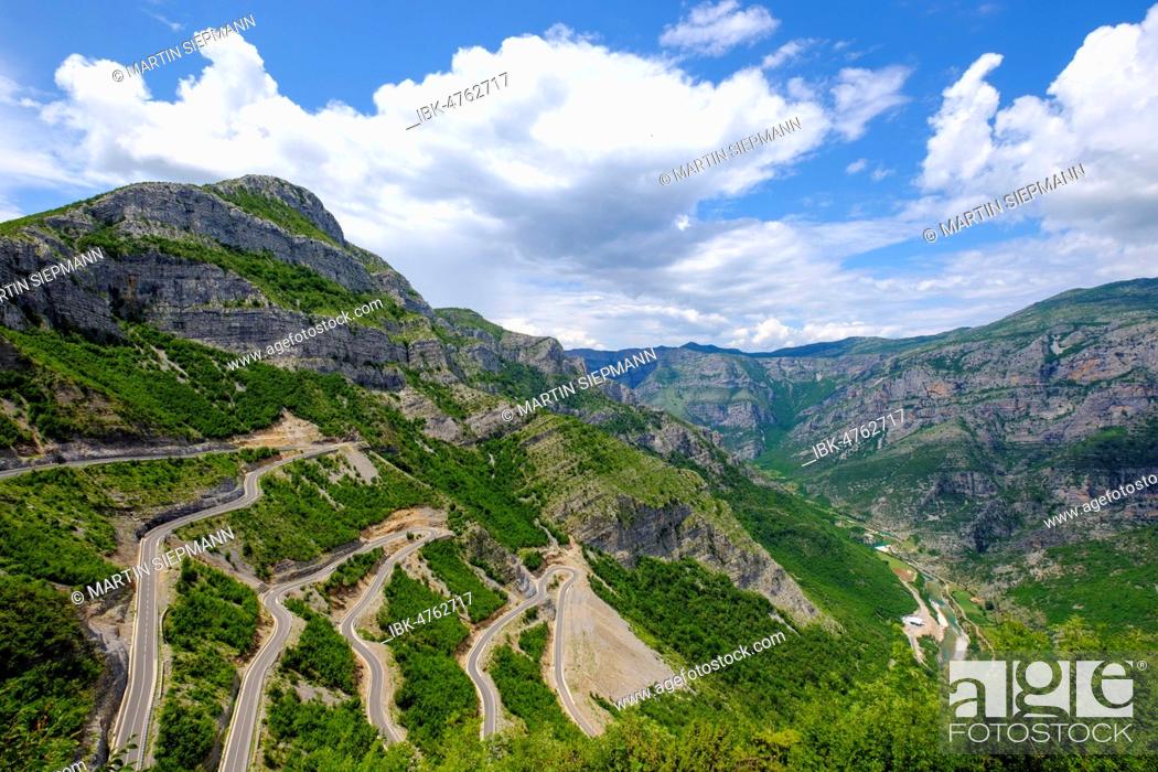 Photo de stock: Serpentines of a mountain road, Cem Gorge, Kelmend Region, Albanian Alps, Prokletije, Qark Shkodra, Albania.