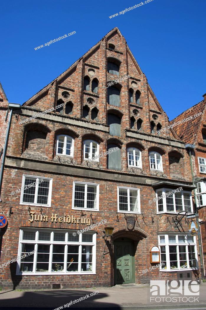Stock Photo: Restaurant Zum Heidkrug, Giebelfachwerkhaus, Gable House, Am Berge, Lüneburg, Lower Saxony, Germany, Europe.
