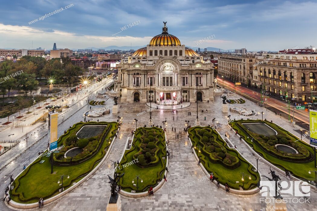 Stock Photo: High angle view of the Palacio De Bellas Artes at twilight, Mexico City, Mexico.
