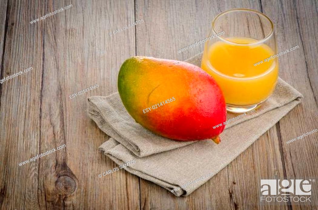 Photo de stock: Fresh mango juice.