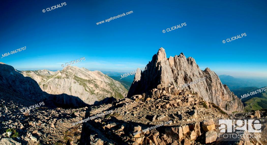 Imagen: Europe, Italy, Abruzzo. Gran Sasso and Monti della Laga National Park.