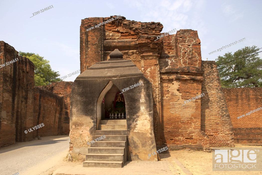 Stock Photo: Tharabar gate and walls, Old Bagan village, Mandalay region, Myanmar, Asia.