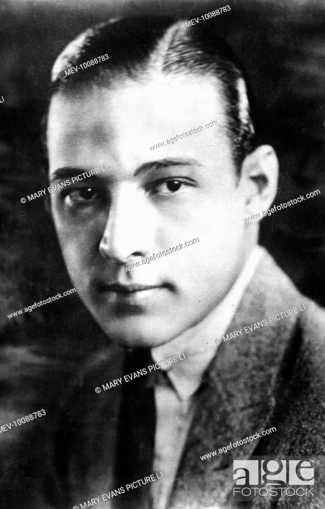 Grav Pol Ordinere RUDOLPH VALENTINO Italian-American romantic film idol who died at a  tragically young age, Stock Photo, Picture And Rights Managed Image. Pic.  MEV-10088783 | agefotostock