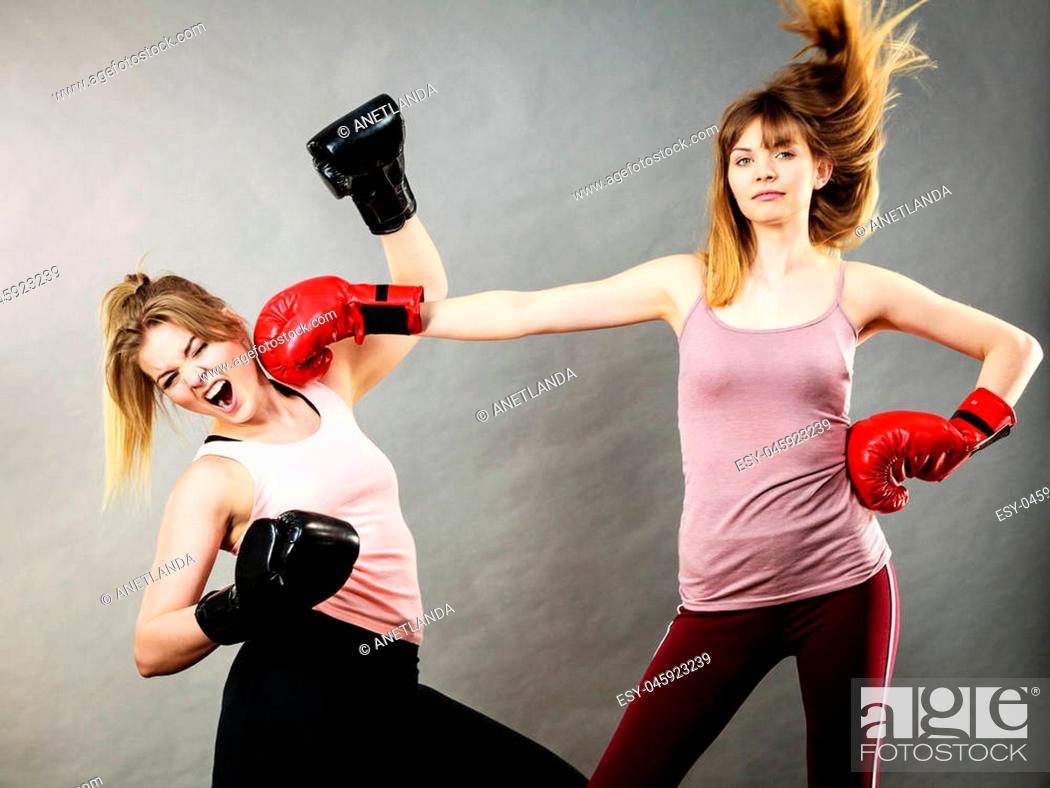 Women boxing match