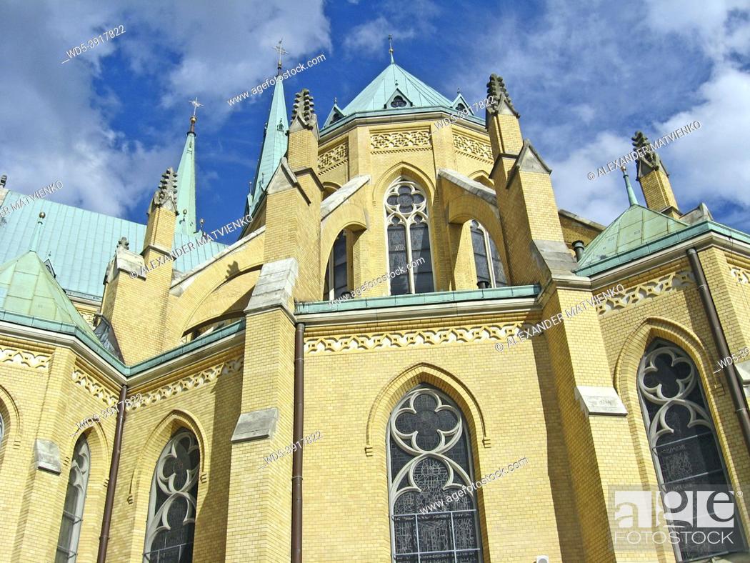 Imagen: Archcathedral Basilica of St. Stanislaus Kostka, Lodz. Beautiful church in Lodz.