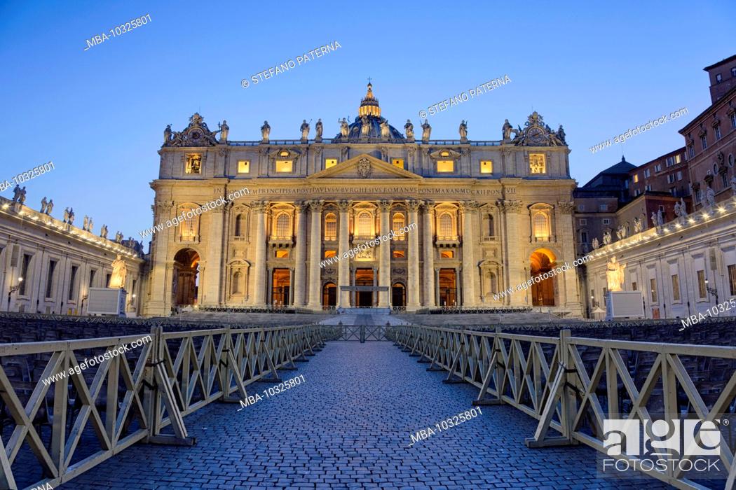 Stock Photo: St. Peter's Basilica, Vatican City, Rome, Italy.