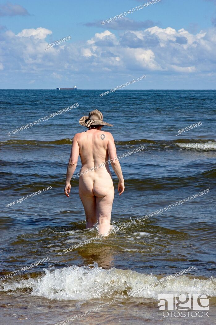 Nudist women Category:Front views