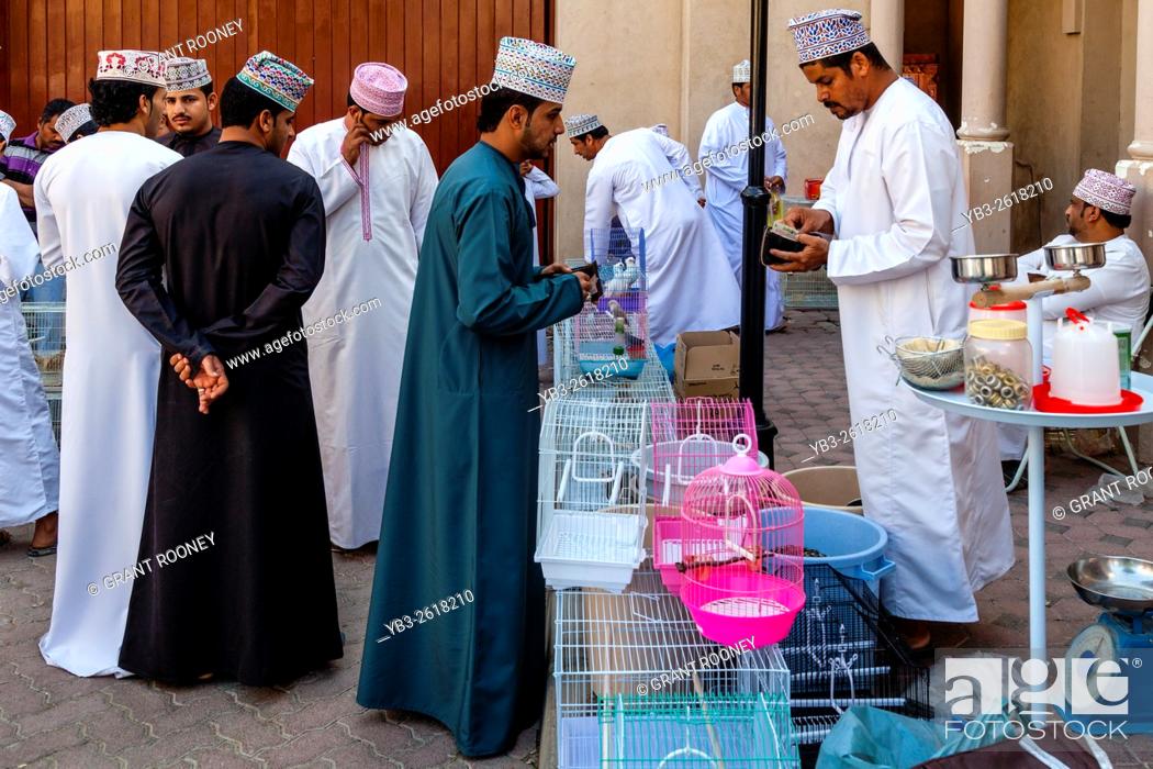 Stock Photo: The Friday Bird Market, Nizwa, Ad Dakhiliyah Region, Oman.