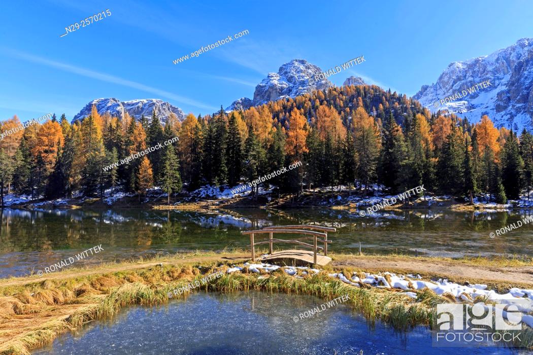 Stock Photo: Europe, Italy, South Tyrol, Belluno, Dolomites, Lago d'Antorno against Cadini, Misurina, Sesto Dolomites, Veneto, Autumn.