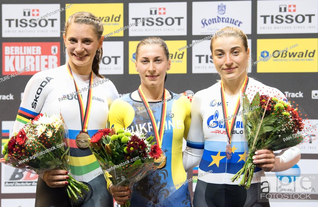 Stock Photo: 02 December 2018, Berlin: Cycling: track cycling world cup in the Velodrom: finals, women, 500 meters time trial: Olena Starikova (M), Ukraine, Miriam Welte (l).