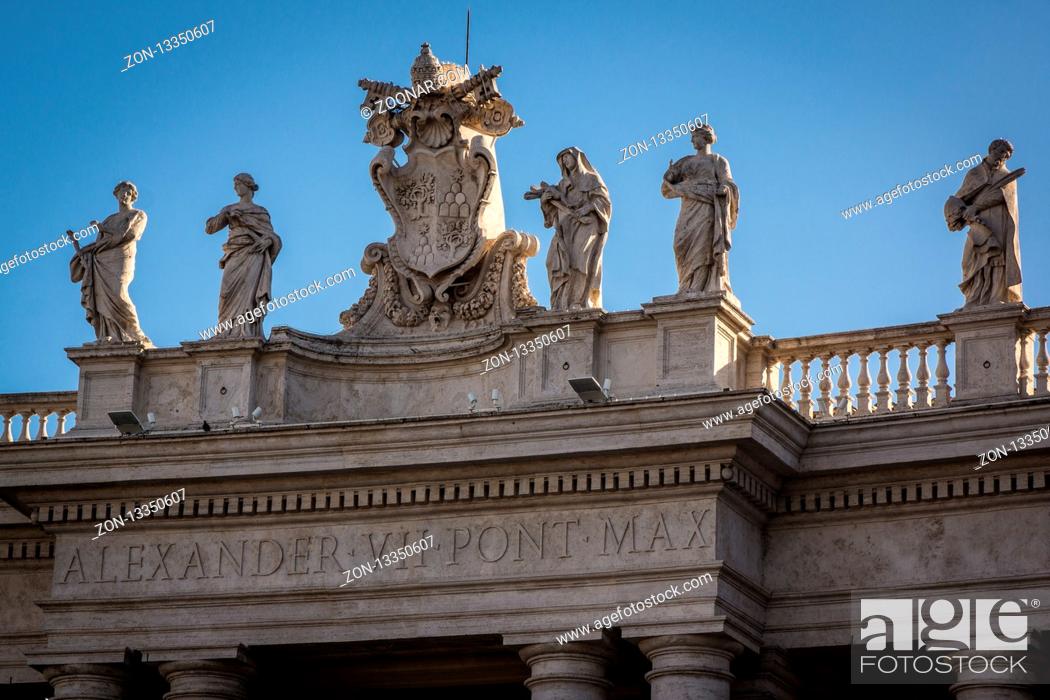 Stock Photo: Tor Säulen Skulpturen Rom Italien Piazza San PietroPont Alexander.