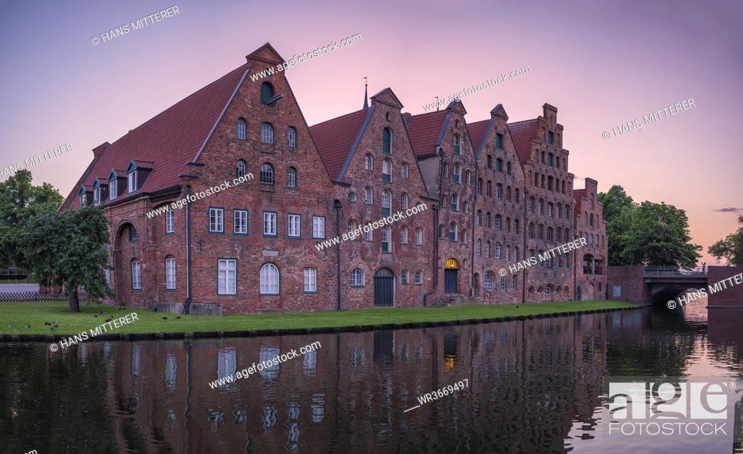 Stock Photo: Germany, Schleswig-Holstein, Lubeck, Salzspeicher warehouses at dusk.