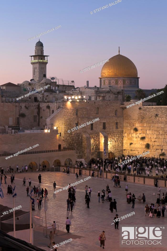 Stock Photo: Western Wailing Wall, Dome of the Rock and Omar mosque, Old City, Jerusalem, Israel.