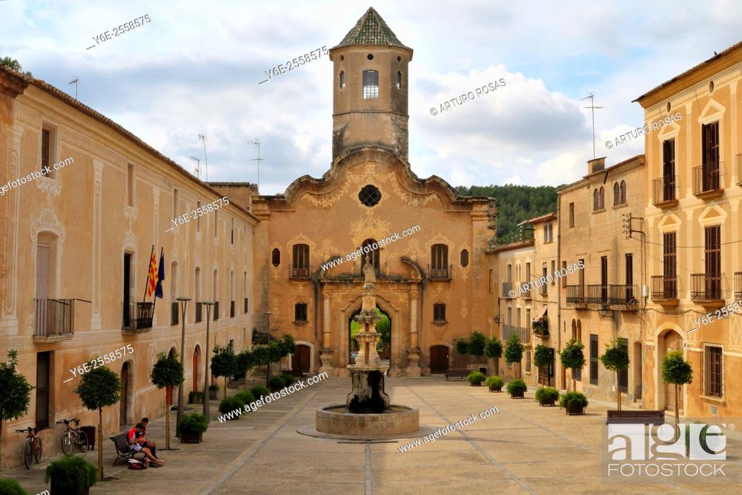 Stock Photo: Town hall square of Santes Creus (Tarragona), Spain.