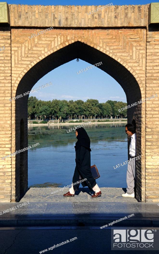 Stock Photo: The Si-o-se Pol, the Bridge of 33 Arches, also called the Allah-Verdi Khan Bridge, is a fine example of Safavid bridge design and one of the sites of the.