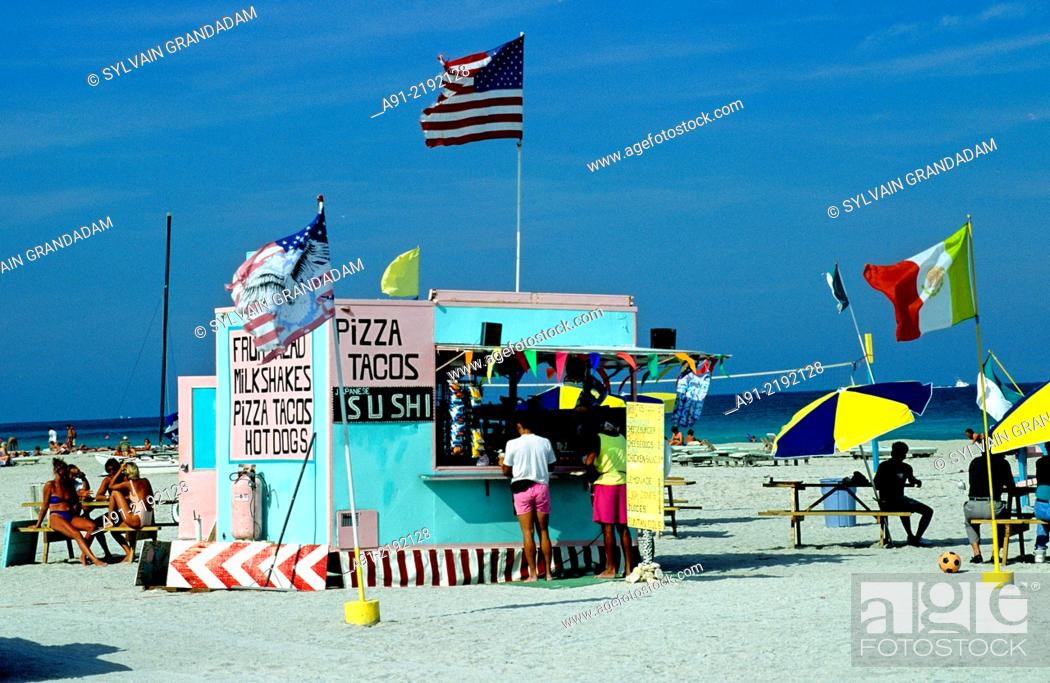 Stock Photo: The beach along Ocean Drive in the Art Deco district, City of (South) Miami Beach, Florida, United States of America (USA).