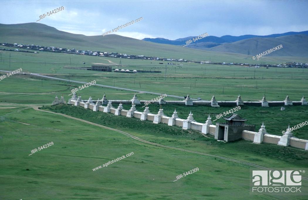 Stock Photo: Erdene Zuu Monastery, outer wall with stupas, Karakorum, Mongolia, Asia.