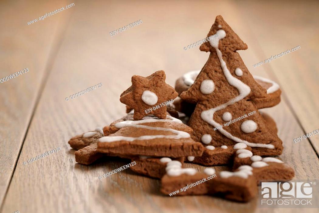 Stock Photo: chrismas chocolate cookies on oak table with copy space, holliday dessert.