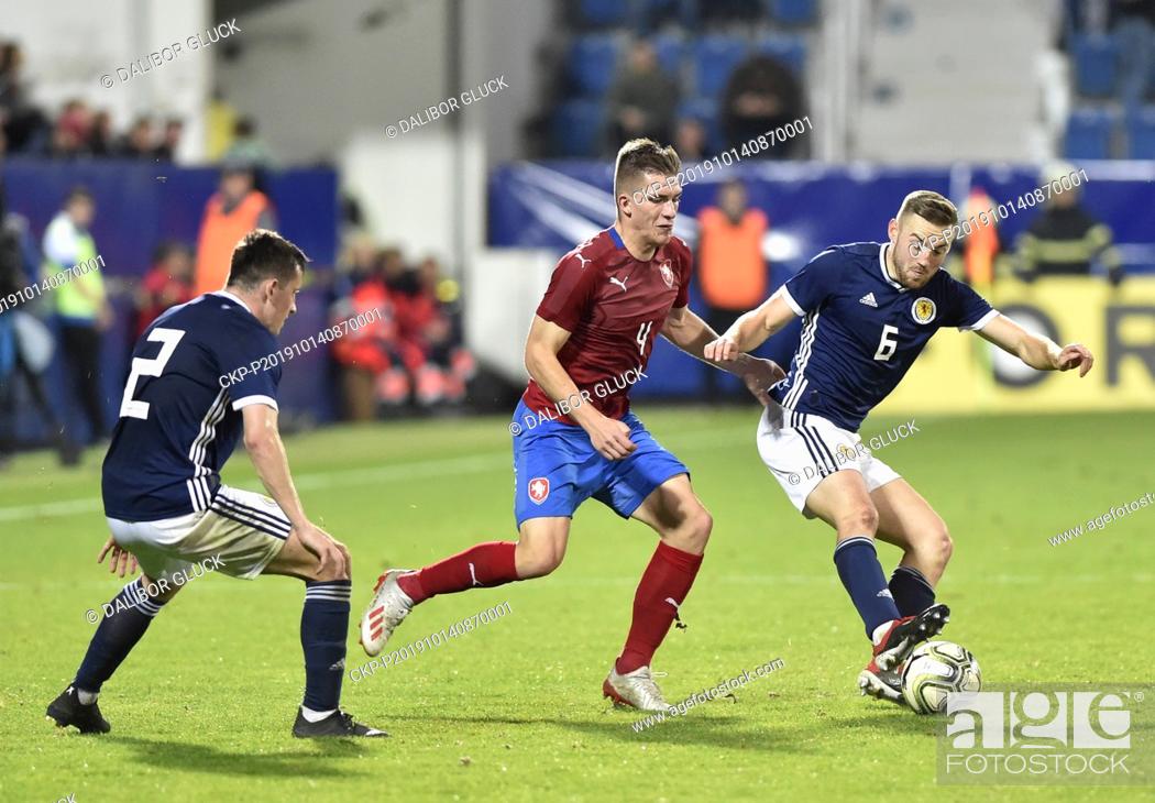 Stock Photo: From left PATRICK READING of Scotland, Czech LIBOR HOLIK and ALLAN CAMPBELL of Scotland in action during the under-21 Euro football 4th group qualifier Czech.