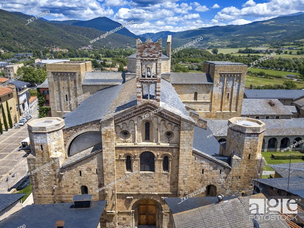 Imagen: Aerial view of the facade of the romanesque Cathedral of Santa Maria in La Seu d'Urgell, Lleida, Catalonia, Spain. . . The Cathedral of Santa Maria d'Urgell.