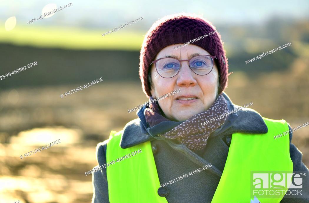 Stock Photo: 25 November 2020, Thuringia, Oberwellenborn: Ines Spazier, regional expert at the Thuringian State Office for Monument Preservation and Archaeology.