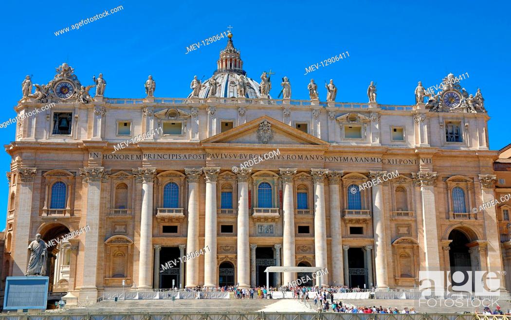 Stock Photo: St Peters Basilica, Rome, The Vatican, Italy.