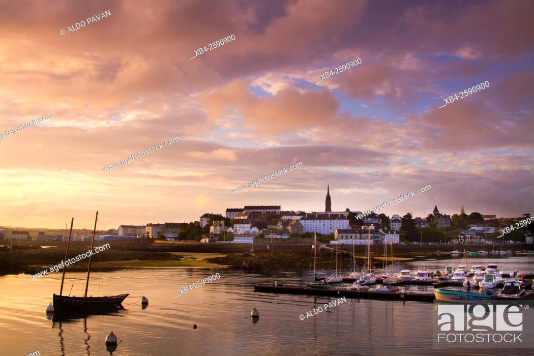 Stock Photo: Port at sunset, Douarnenez, Brittany, France.