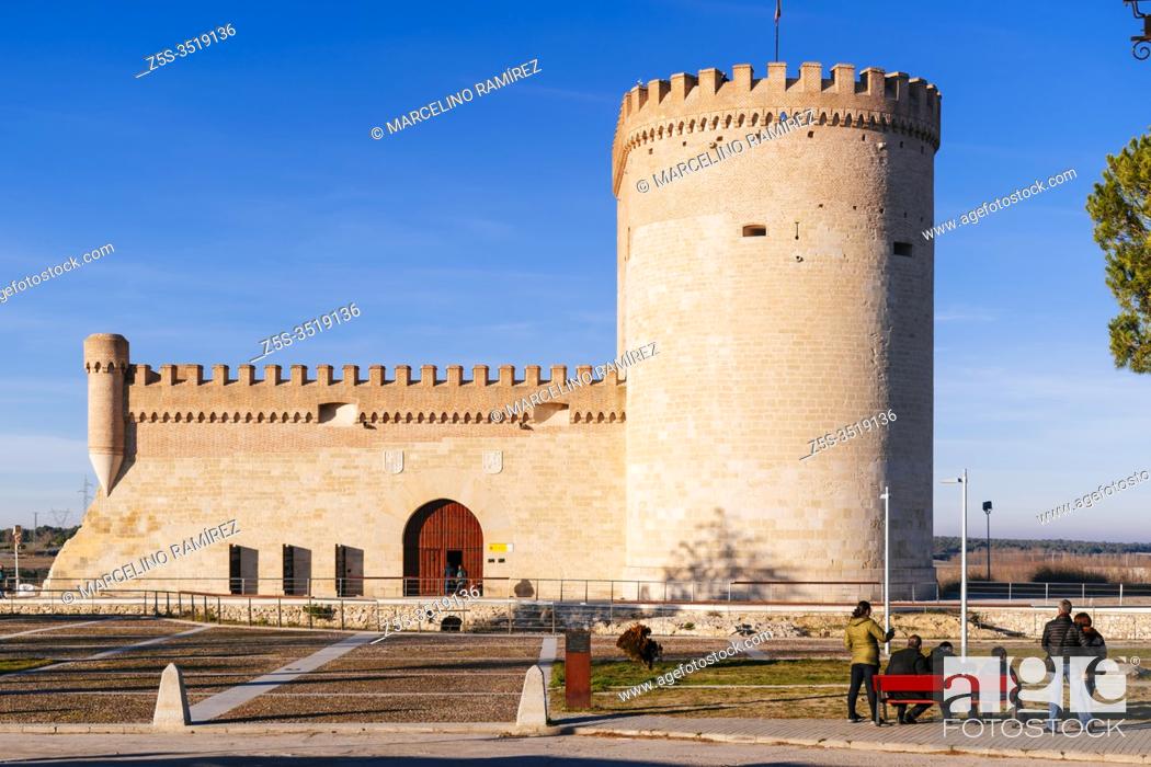 Stock Photo: The Arévalo Castle, also known as the Zúñiga Castle, built between the 12th and 16th centuries. Arévalo, Avila, Castilla y León, Spain, Europe.