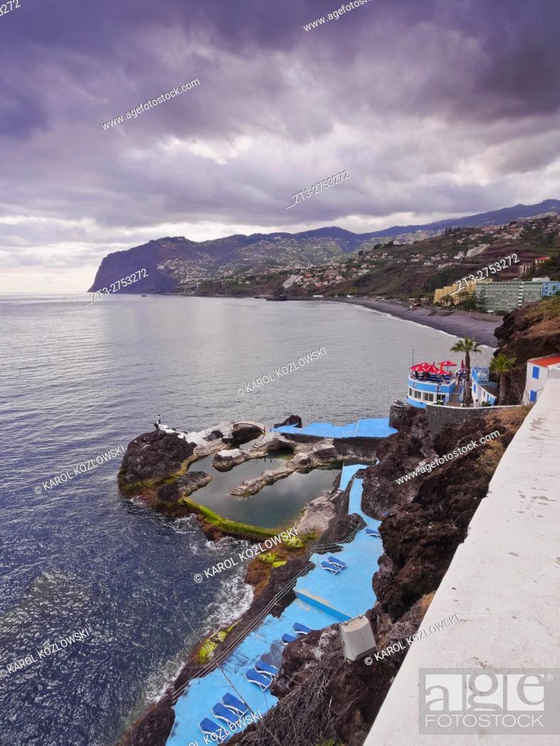 Imagen: Portugal, Madeira, View of the coast of Sao Martinho. .