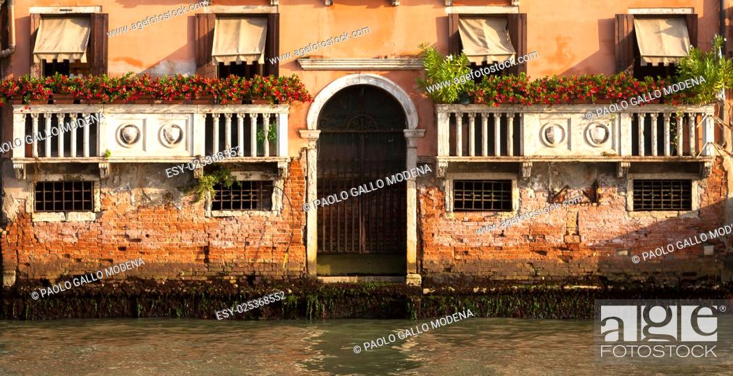 Photo de stock: Canal Grande is the most important canal of Venice with wonderful viewpoints.
