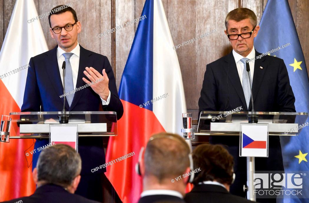 Photo de stock: Fifth joint talks of Czech and Polish governments, with PMs Andrej Babis (right) and Mateusz Morawiecki (left) to discuss economic issues.