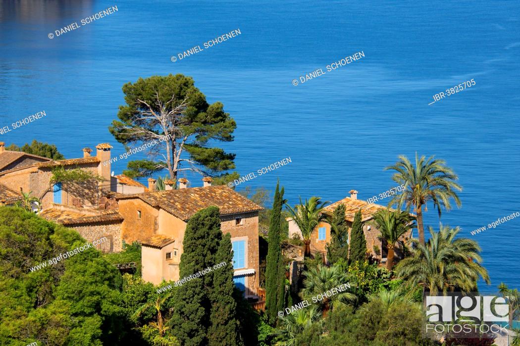 Stock Photo: Houses by the sea, Lluc Alcari, near Sóller, Majorca, Balearic Islands, Spain.