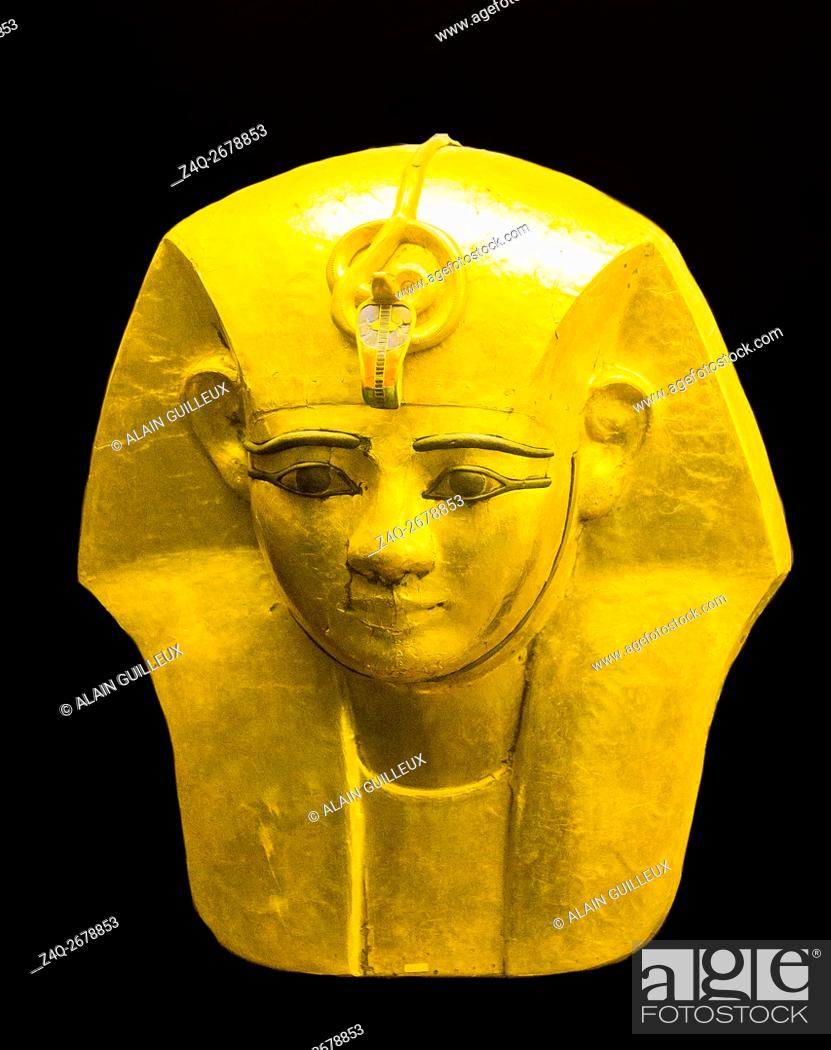 Stock Photo: Egypt, Cairo, Egyptian Museum, found in the royal necropolis of Tanis, tomb of the king Amenemope : Upper part of the gilded wooden coffin.