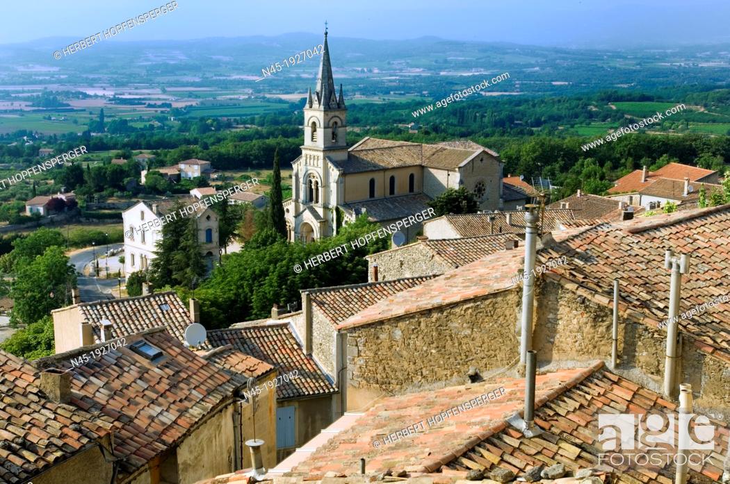 Stock Photo: Bonnieux; Village; Church; Vaucluse; Luberon; Provence; France.