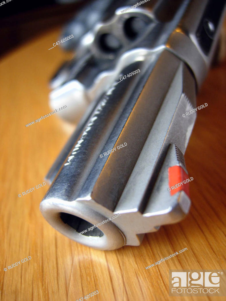 357 Magnum revolver, Foto de Stock, Imagen Derechos Protegidos Pic.  C47-605003 | agefotostock