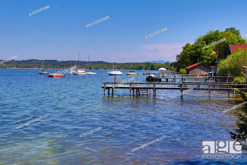 Stock Photo: Landkreis Starnberg, Germany May 9th 2020: Impressions Starnberger See - 2020 Seeshaupt, Starnberger See, view from the Dampfersteg | usage worldwide.
