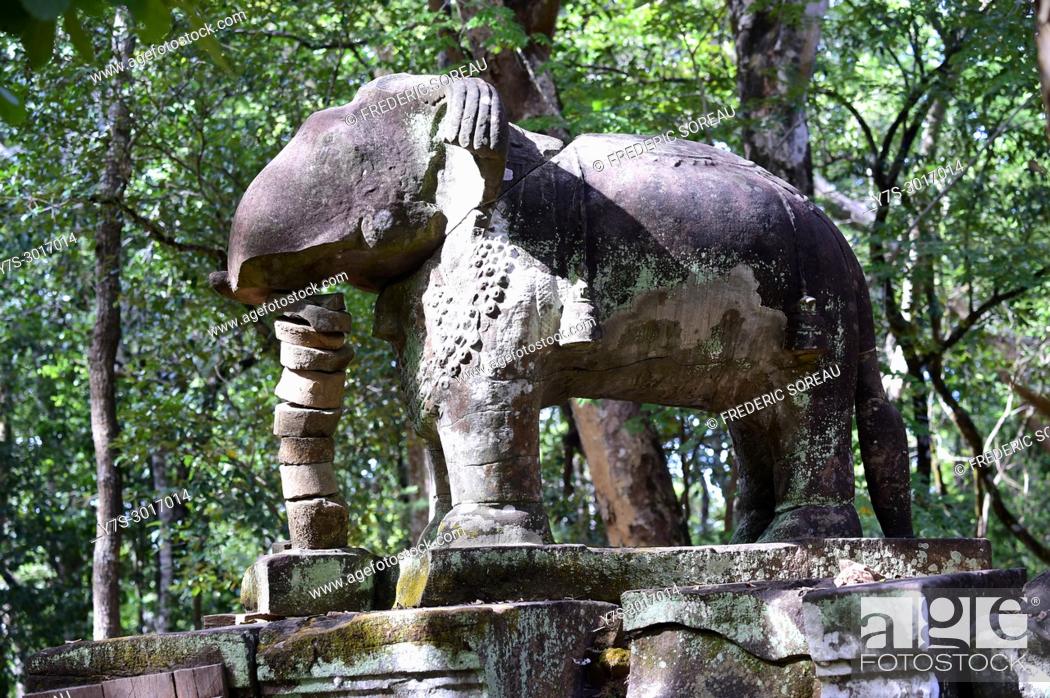 Stock Photo: Elephant statue in Koh Ker temples, Siem Reap, Cambodia, South East Asia, Asia.