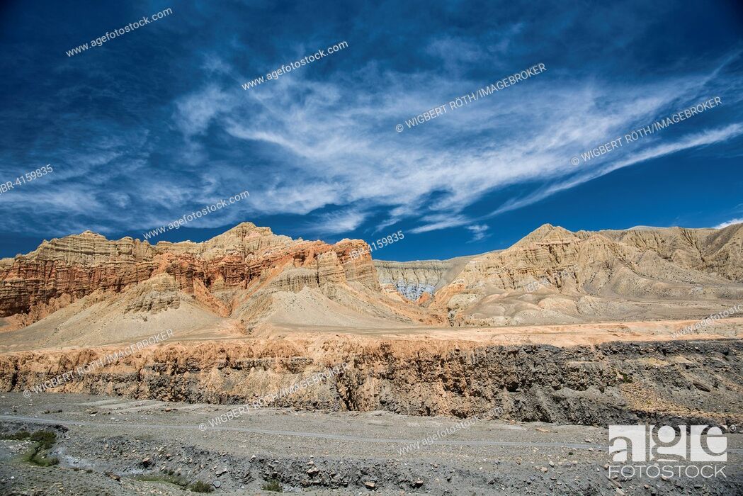 Stock Photo: Mountains, rock formations, eroded landscape of different colours depending on the mineral composition of the terrain, Ghemi, Mustang, former kingdom of Mustang.