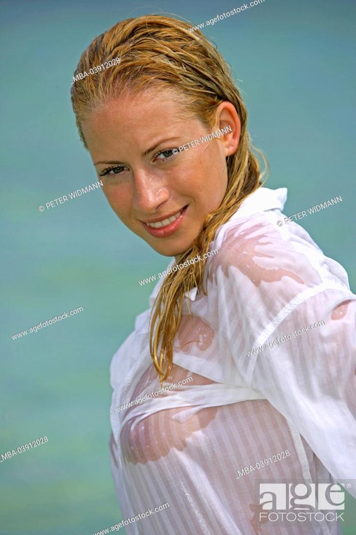 Imagen: woman, young, blond, lake, clothing, blouse, wet, portrait,.