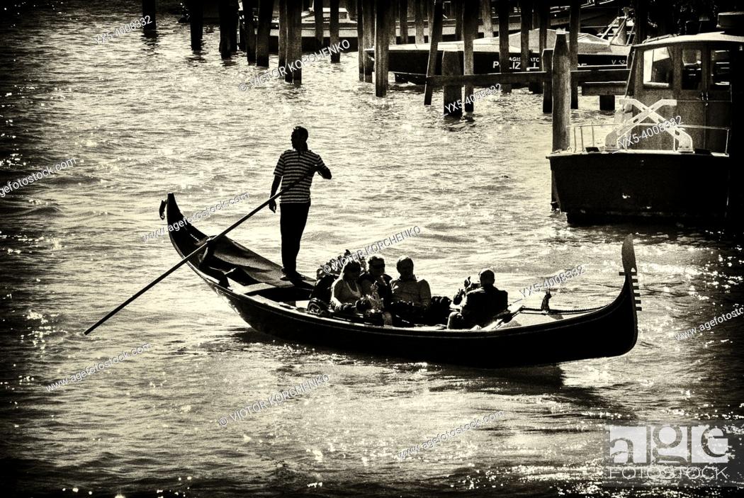 Photo de stock: Gondola on Grand Canal in Venice.