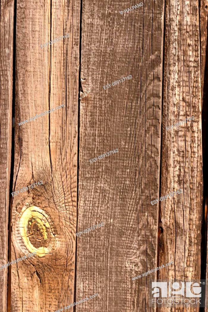 Imagen: detail of an old fence in wood, shot in Stuttgart, Germany.