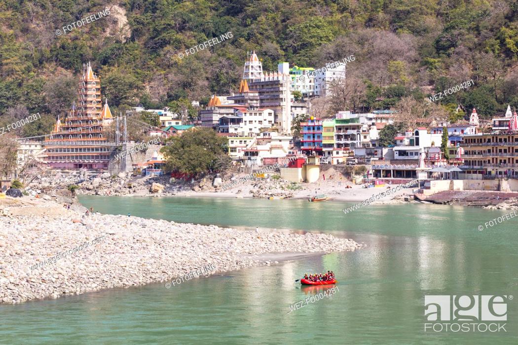 Stock Photo: India, Uttarakhand, Rishikesh, View of Swarg Niwas Temple at River Ganges.