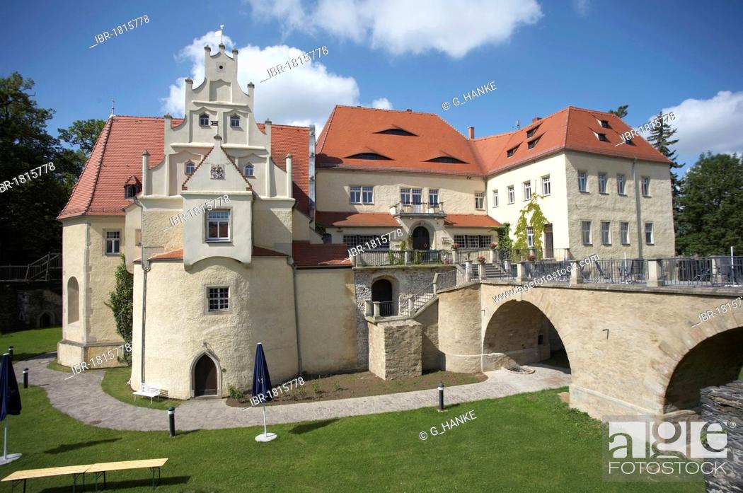 Stock Photo: Schloss Schleinitz castle in Leuben-Schleinitz, Ketzerbachtal near Meissen, Saxony, Germany, Europe.